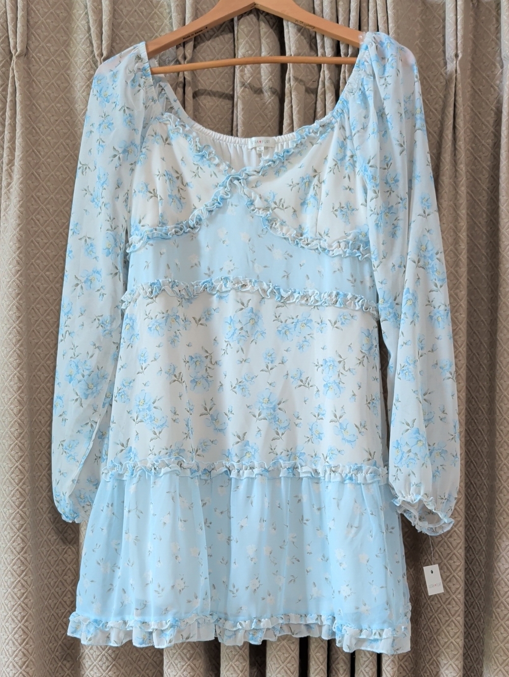 NWT Juniors Size XL Ultra Flirt Long Sleeve Blue & White Lined Floral Dress